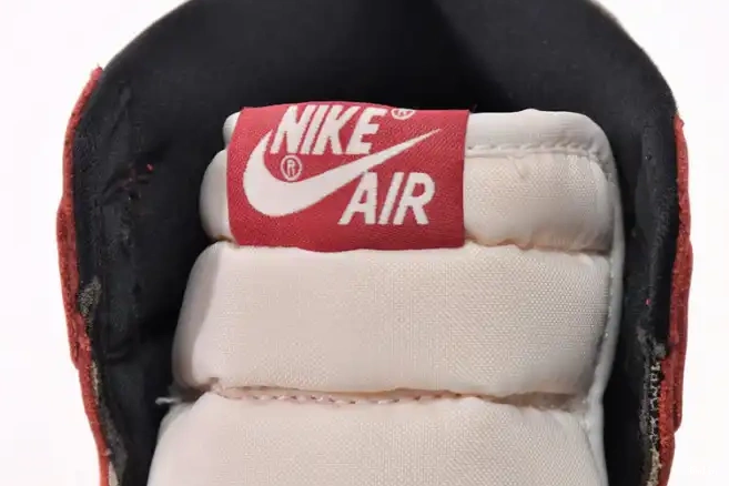 Bmlin Found DZ5485-612 High 1 and Jordan Lost OG Chicago Retro 0613